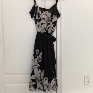 White House Black Market cocktail dress size 2.